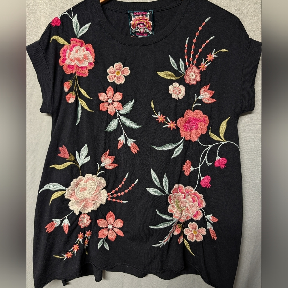 Johnny Was Joya Relaxed Drape Tee, Embroidered Floral Short Sleeve- Size XS - Picture 2 of 13